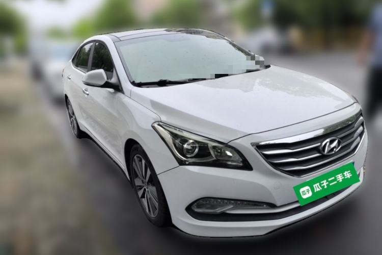 Used Hyundai Mistra 2016 1.8L Automatic Smart GLS Front Right 45 Deg