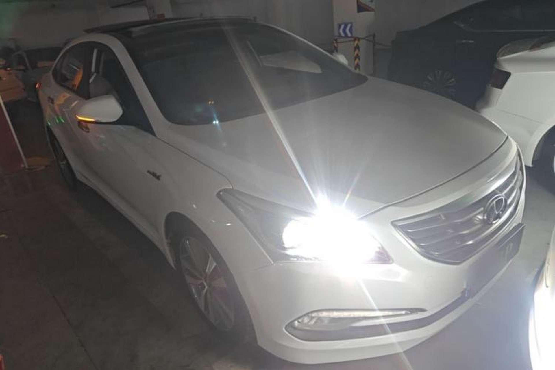Used Hyundai Mistra 2016 1.6T Automatic Smart GLS Front Right 45 Deg