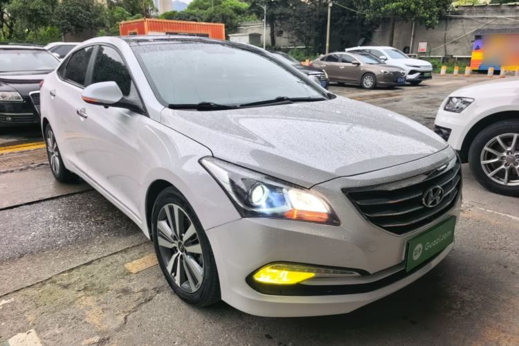 Used Hyundai Mistra 2016 1.8L Automatic Smart GLS Front Right 45 Deg