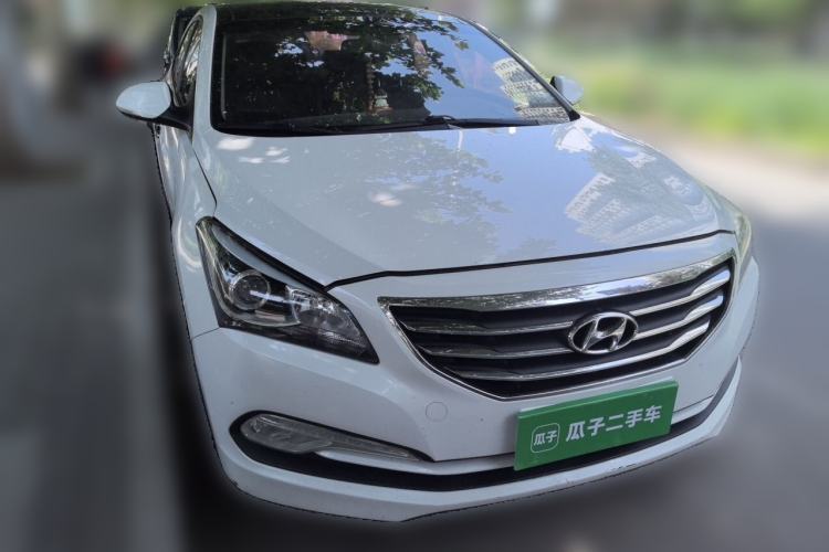 Used Hyundai Mistra 2016 1.8L Automatic Smart GLS Front Right 45 Deg
