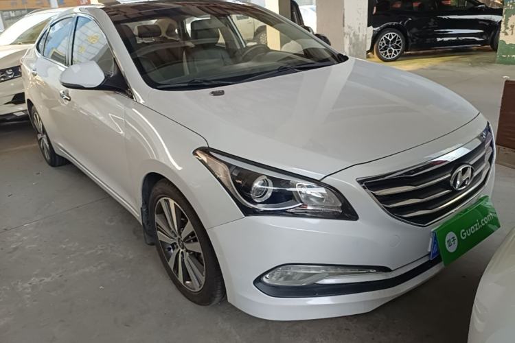 Used Hyundai Mistra 2016 1.8L Automatic Smart GLS Front Right 45 Deg