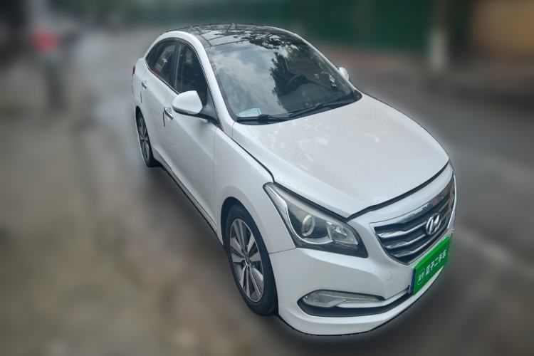 Used Hyundai Mistra 2016 1.8L Automatic Smart GLS Front Right 45 Deg