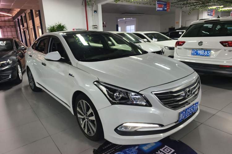 Used Hyundai Mistra 2016 1.6T Automatic Smart GLS Front Right 45 Deg