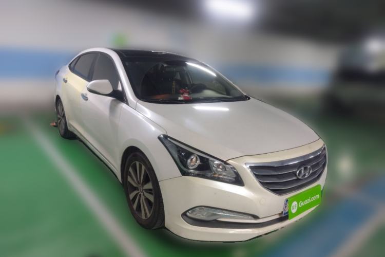 Used Hyundai Mistra 2016 1.8L Automatic Smart GLS Front Right 45 Deg