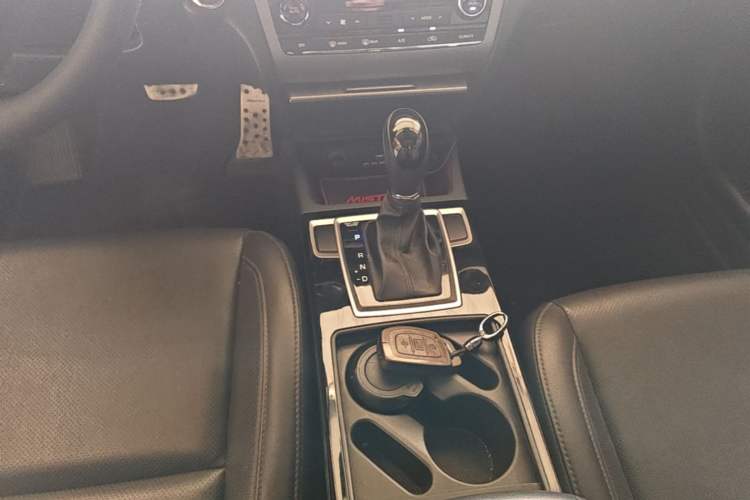 Used Hyundai Mistra 2016 1.8L Automatic Smart GLS Gear Lever