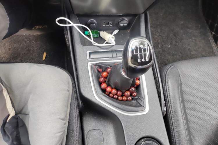 Used Hyundai Mistra 2016 1.8L Manual Comfort GL Model Gear Lever