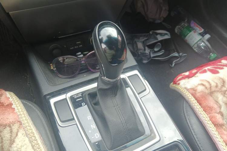 Used Hyundai Mistra 2016 1.8L Automatic Smart GLS Gear Lever