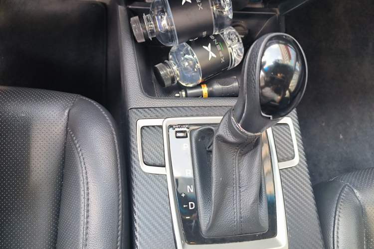 Used Hyundai Mistra 2016 1.8L Automatic Smart GLS Gear Lever