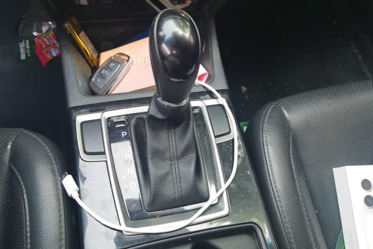 Used Hyundai Mistra 2016 1.8L Automatic Smart GLS Gear Lever