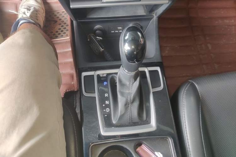 Used Hyundai Mistra 2016 1.8L Automatic Smart GLS Gear Lever