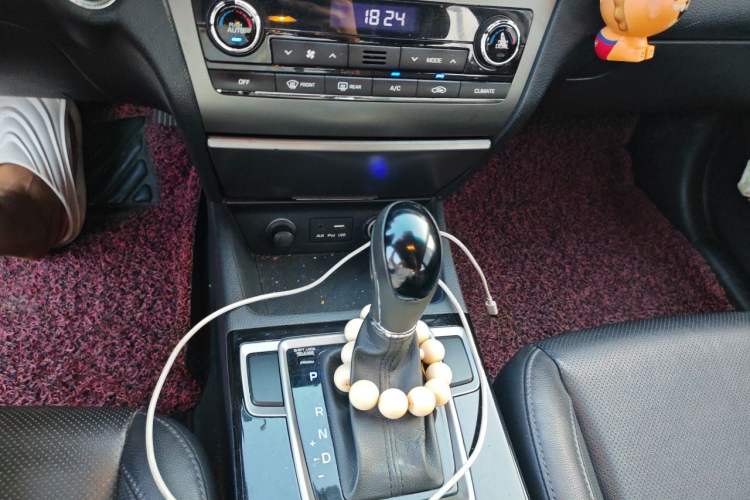 Used Hyundai Mistra 2016 1.8L Automatic Deluxe DLX Model Gear Lever