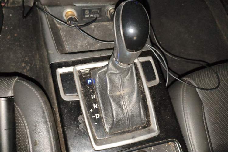 Used Hyundai Mistra 2016 1.8L Automatic Smart GLS Gear Lever