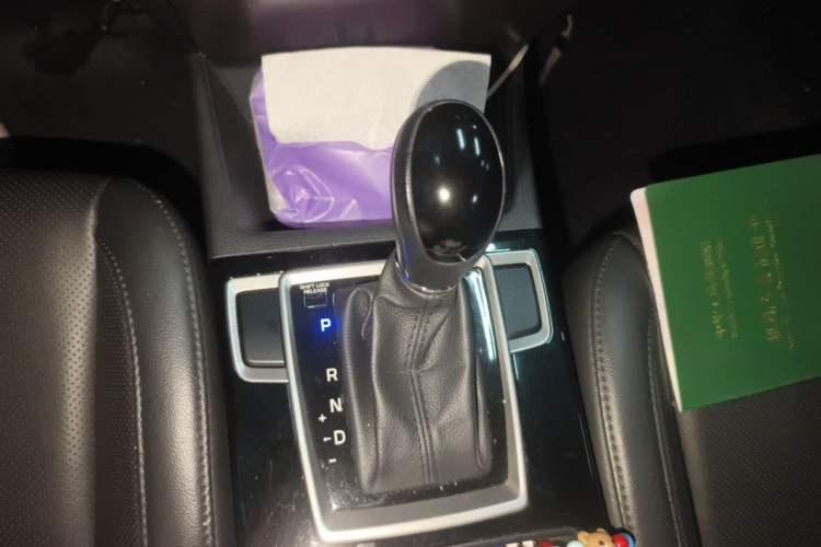 Used Hyundai Mistra 2016 1.8L Automatic Smart GLS Gear Lever
