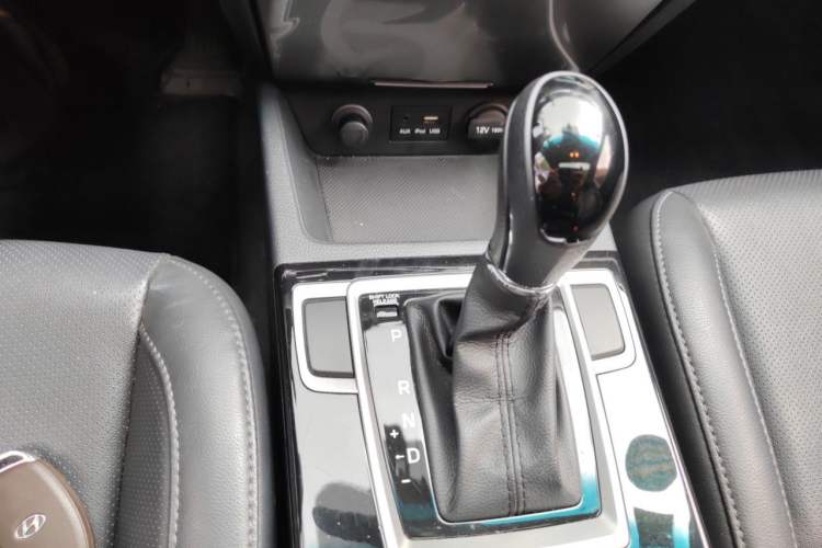 Used Hyundai Mistra 2016 1.8L Automatic Smart GLS Gear Lever
