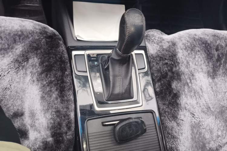 Used Hyundai Mistra 2016 1.8L Automatic Smart GLS Gear Lever