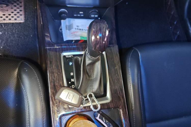 Used Hyundai Mistra 2016 1.8L Automatic Smart GLS Gear Lever