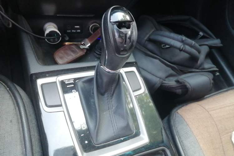 Used Hyundai Mistra 2016 1.8L Automatic Smart GLS Gear Lever