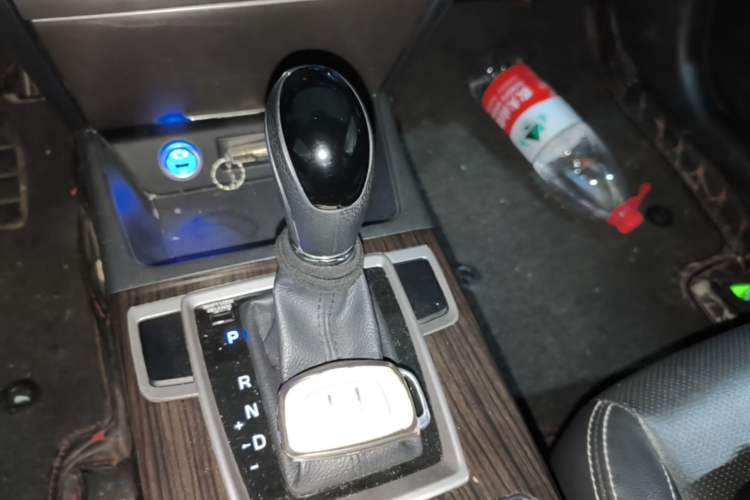 Used Hyundai Mistra 2016 1.6T Automatic Smart GLS Gear Lever