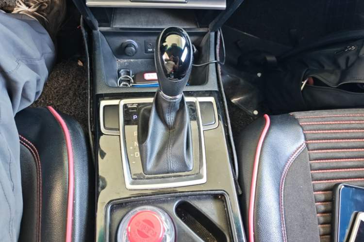 Used Hyundai Mistra 2016 1.8L Automatic Smart GLS Gear Lever