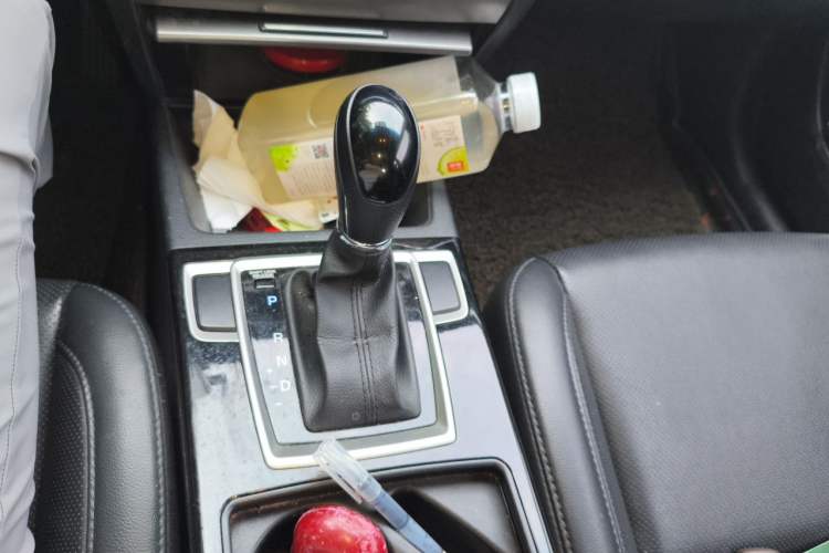 Used Hyundai Mistra 2016 1.8L Automatic Smart GLS Gear Lever