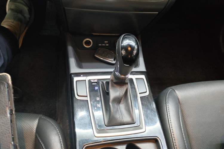 Used Hyundai Mistra 2016 1.8L Automatic Deluxe DLX Model Gear Lever