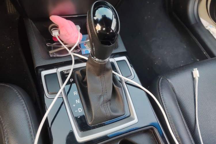 Used Hyundai Mistra 2016 1.8L Automatic Smart GLS Gear Lever