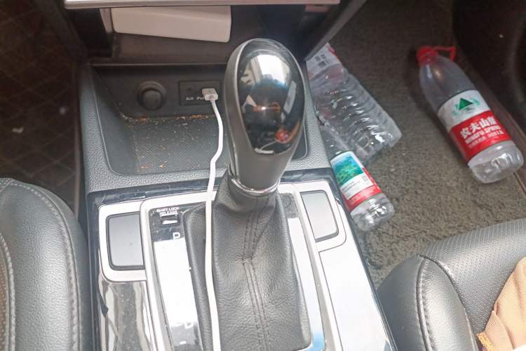 Used Hyundai Mistra 2016 1.8L Automatic Deluxe DLX Model Gear Lever
