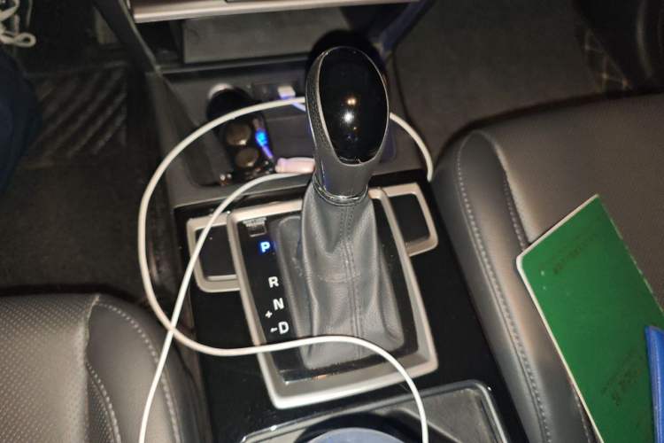 Used Hyundai Mistra 2016 1.8L Automatic Smart GLS Gear Lever