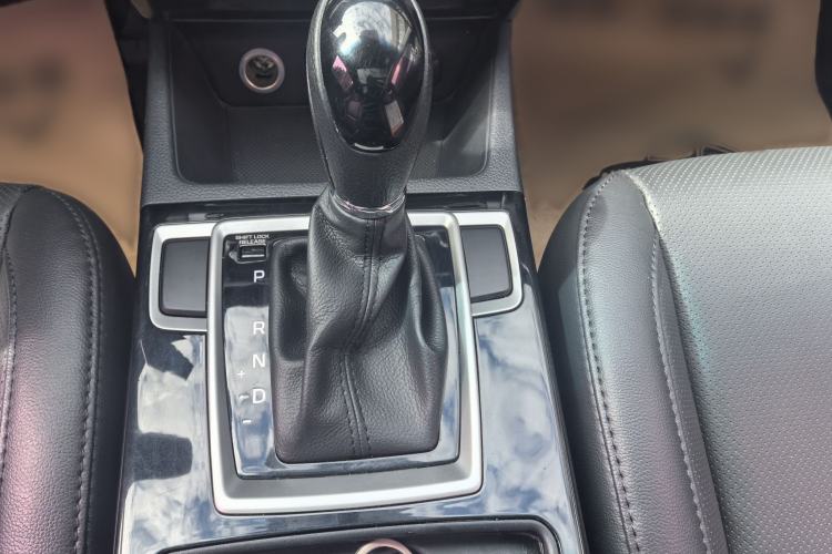 Used Hyundai Mistra 2016 1.8L Automatic Smart GLS Gear Lever