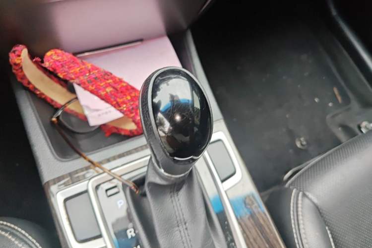 Used Hyundai Mistra 2016 1.6T Automatic Smart GLS Gear Lever