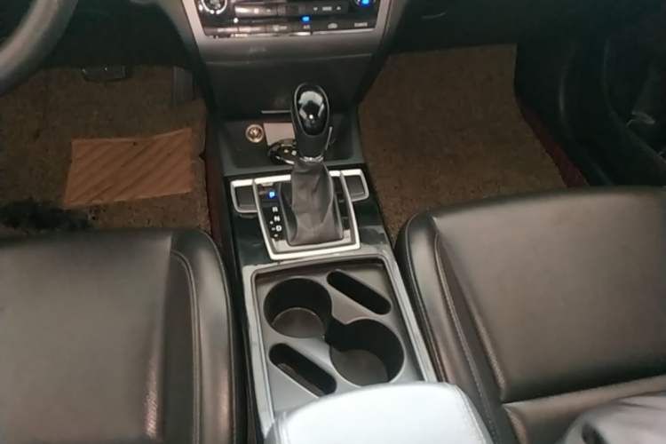 Used Hyundai Mistra 2016 1.8L Automatic Smart GLS Gear Lever