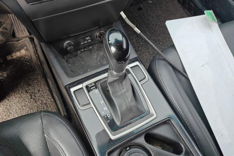 Used Hyundai Mistra 2016 1.8L Automatic Deluxe DLX Model Gear Lever