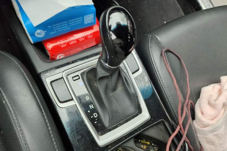 Used Hyundai Mistra 2016 1.8L Automatic Smart GLS Gear Lever