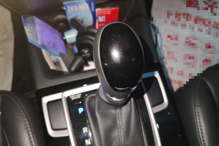 Used Hyundai Mistra 2016 1.8L Automatic Deluxe DLX Model Gear Lever