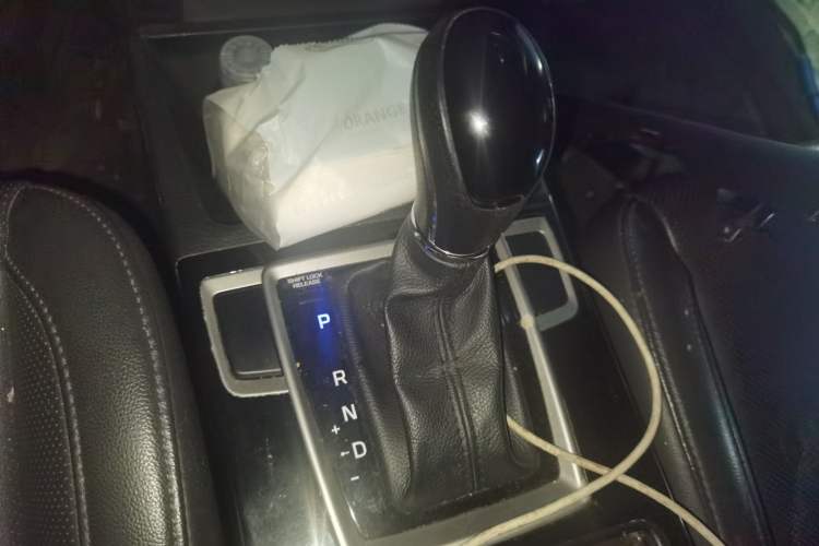 Used Hyundai Mistra 2016 1.8L Automatic Smart GLS Gear Lever