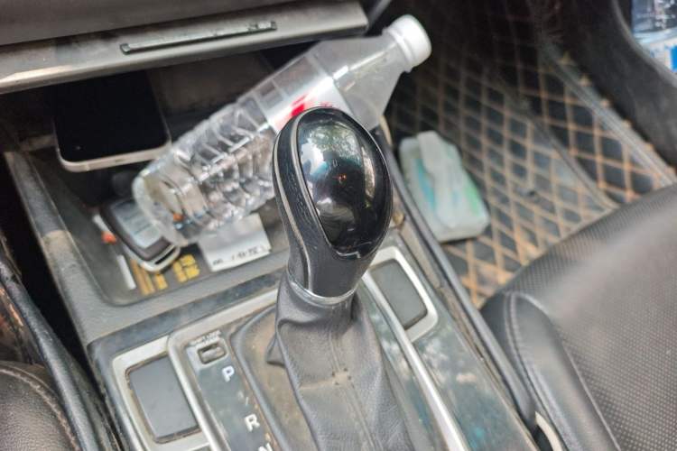 Used Hyundai Mistra 2016 1.8L Automatic Smart GLS Gear Lever