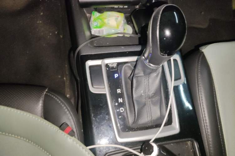 Used Hyundai Mistra 2016 1.8L Automatic Smart GLS Gear Lever