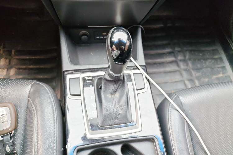 Used Hyundai Mistra 2016 1.8L Automatic Deluxe DLX Model Gear Lever
