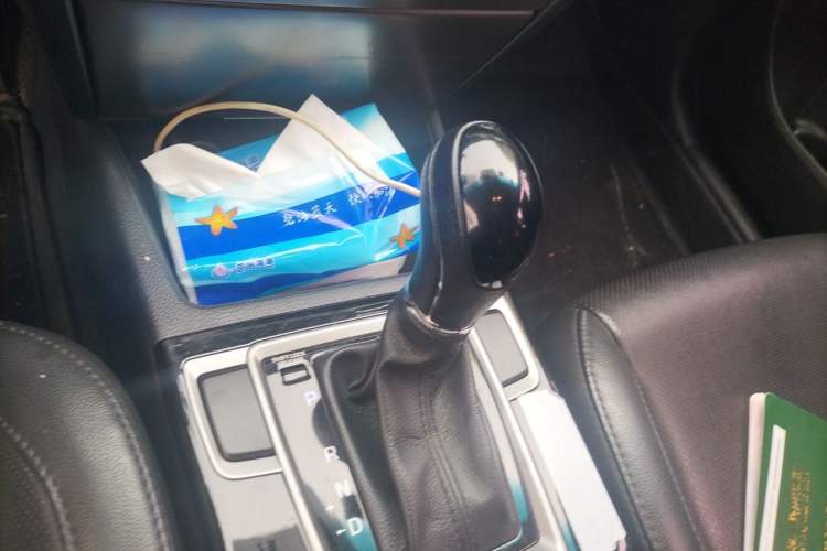 Used Hyundai Mistra 2016 1.8L Automatic Smart GLS Gear Lever