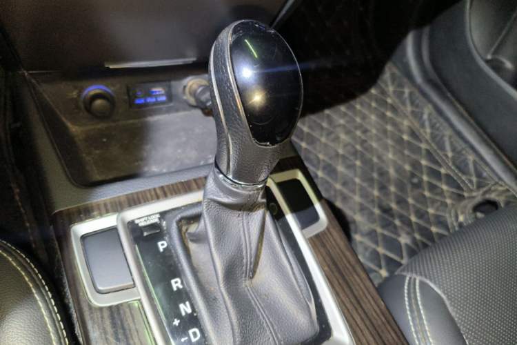 Used Hyundai Mistra 2016 1.6T Automatic Smart GLS Gear Lever