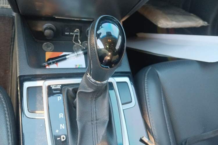 Used Hyundai Mistra 2016 1.8L Automatic Smart GLS Gear Lever