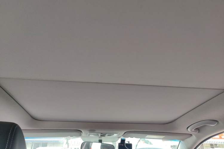 Used Hyundai Mistra 2016 1.6T Automatic Smart GLS Headliner