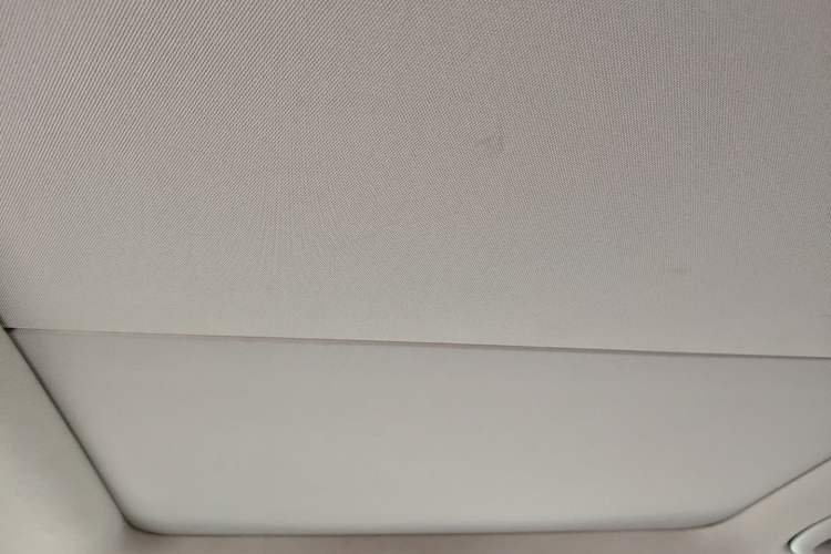 Used Hyundai Mistra 2016 1.8L Automatic Deluxe DLX Model Headliner