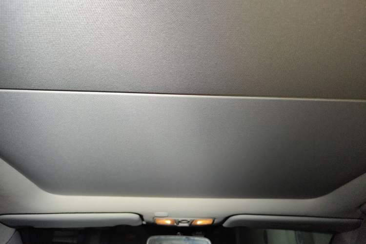 Used Hyundai Mistra 2016 1.8L Automatic Smart GLS Headliner