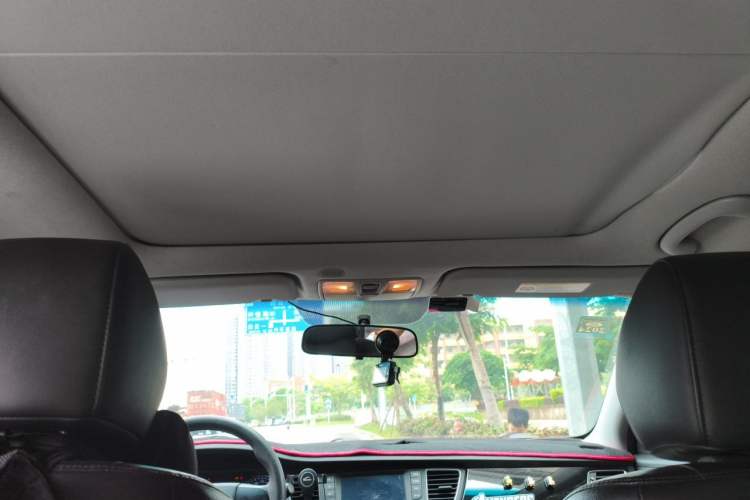Used Hyundai Mistra 2016 1.8L Automatic Smart GLS Headliner