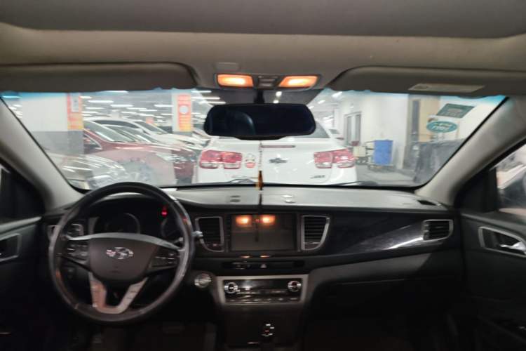 Used Hyundai Mistra 2016 1.8L Automatic Deluxe DLX Model Headliner