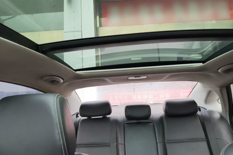 Used Hyundai Mistra 2016 1.6T Automatic Smart GLS Headliner