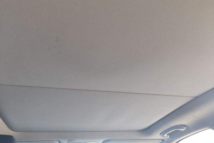 Used Hyundai Mistra 2016 1.8L Automatic Deluxe DLX Model Headliner