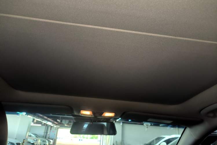 Used Hyundai Mistra 2016 1.8L Automatic Deluxe DLX Model Headliner