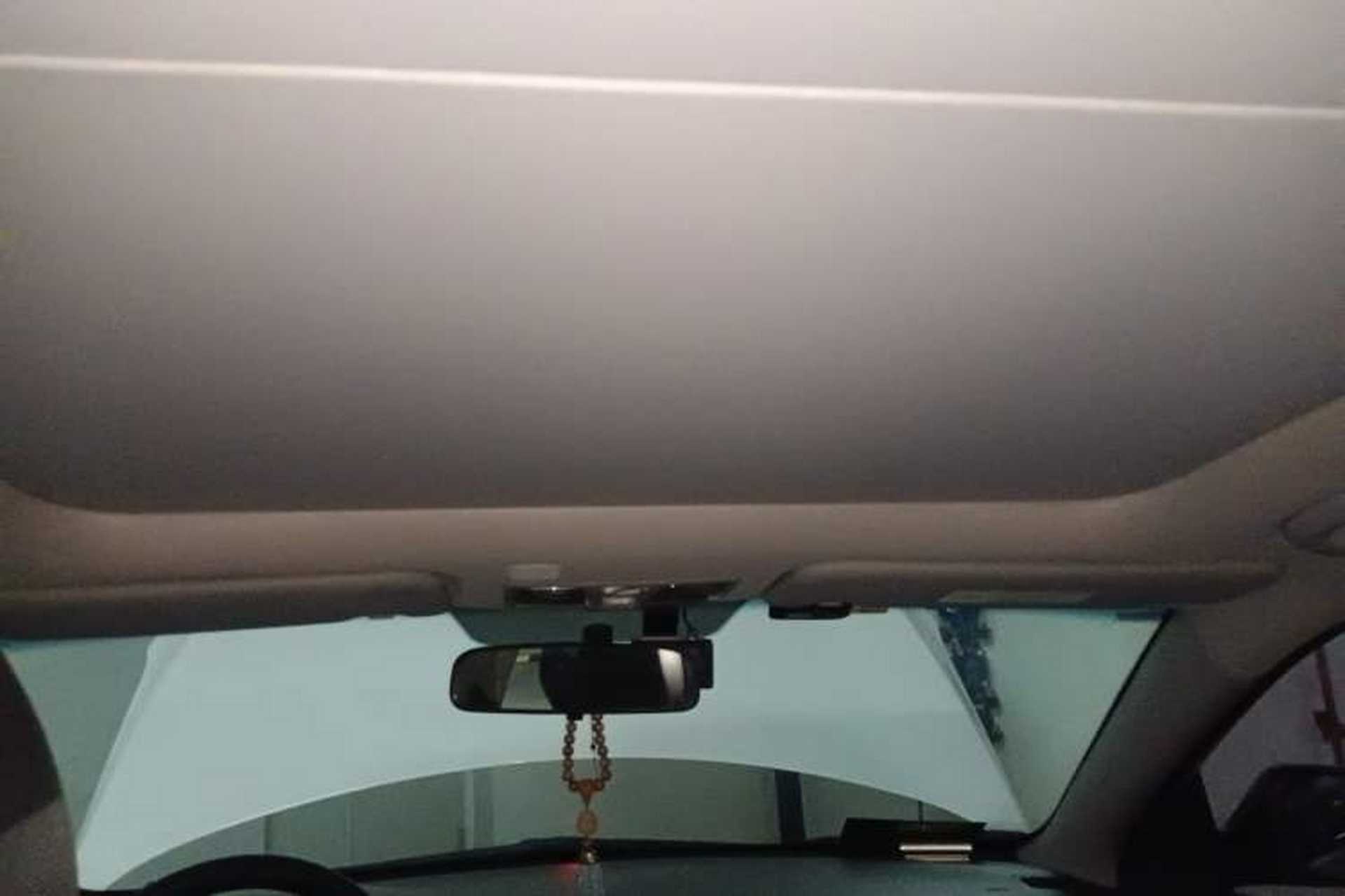Used Hyundai Mistra 2016 1.6T Automatic Smart GLS Headliner